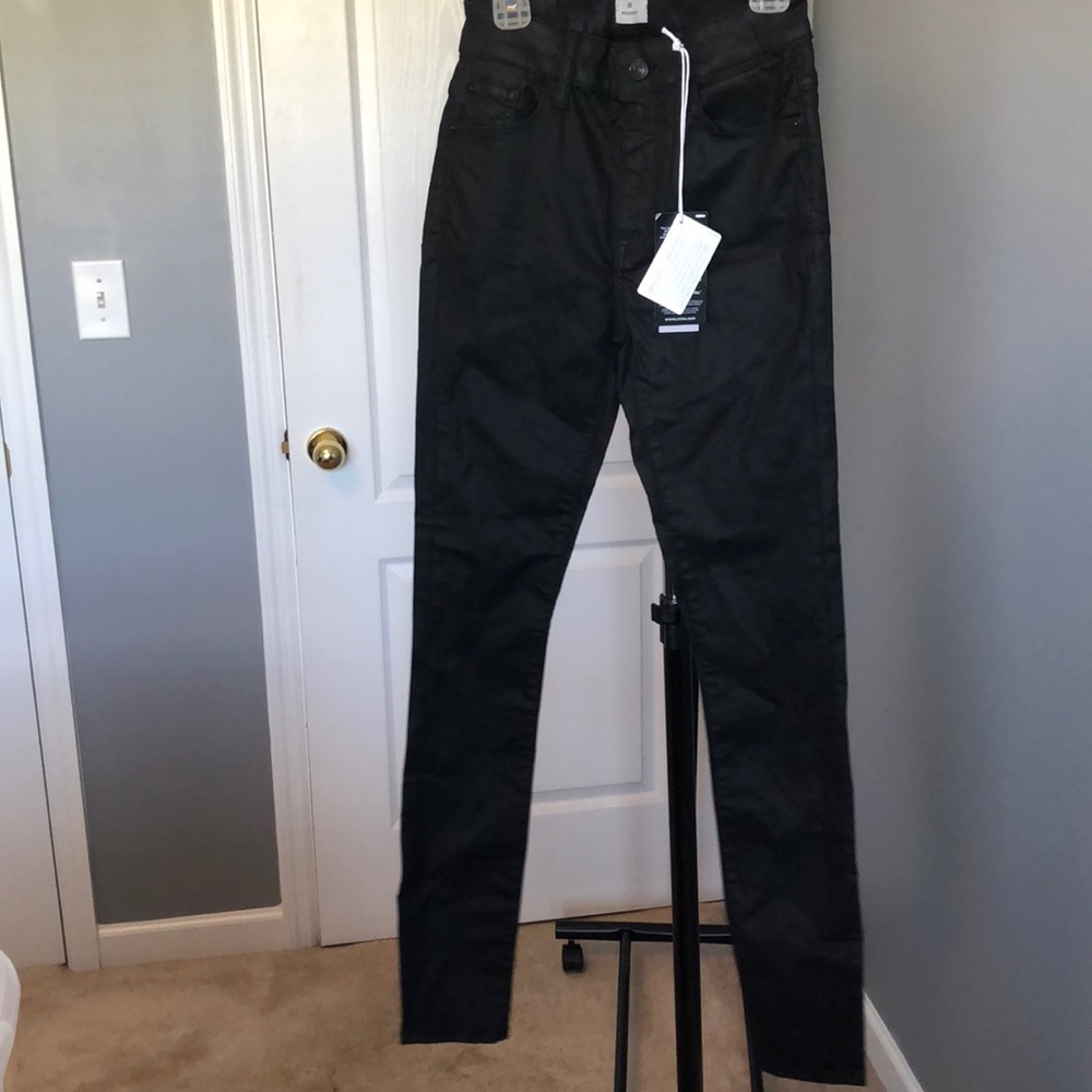 Black jeggings